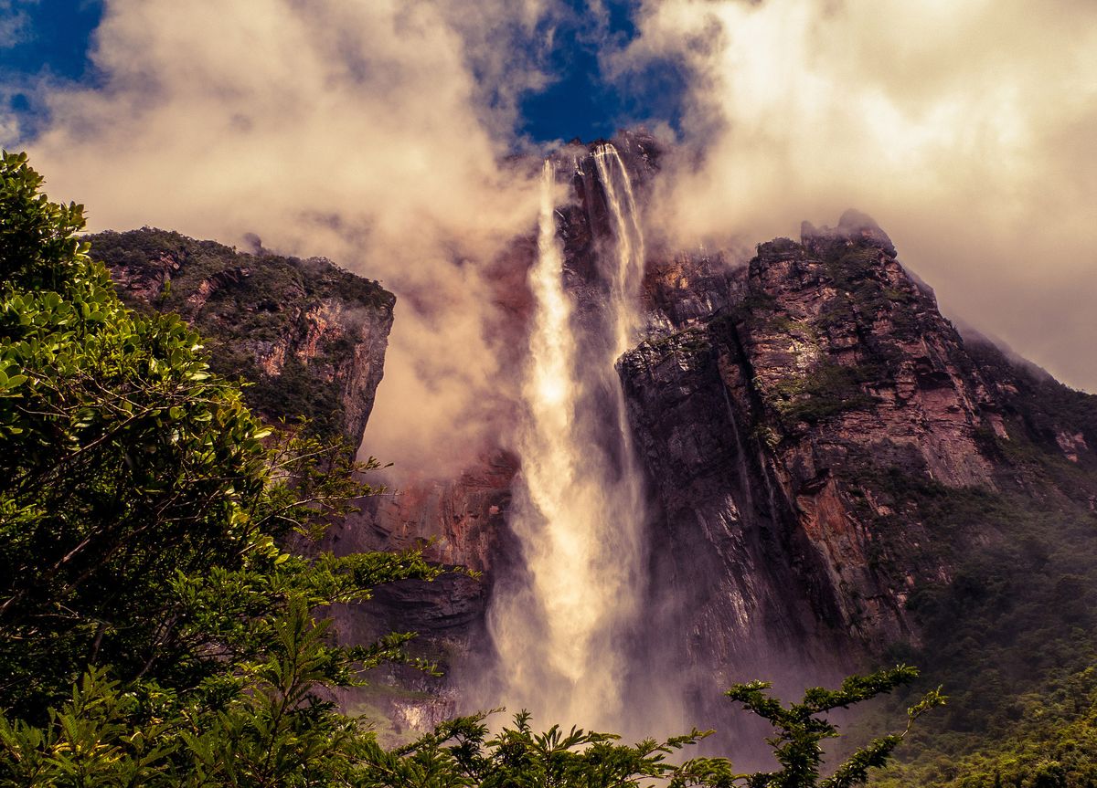 Чудеса природы: топ-5 самых высоких водопадов мира