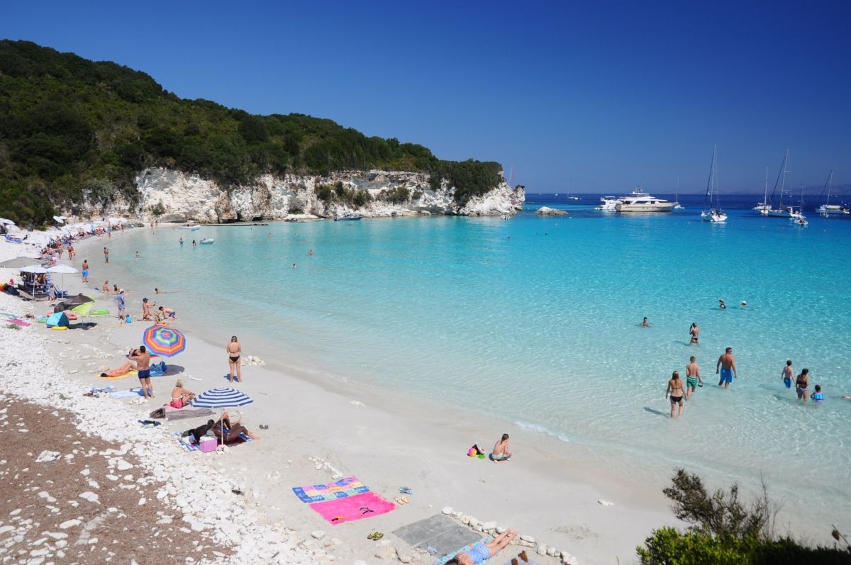 Солнце, море и песок: топ-10 лучших пляжей Европы