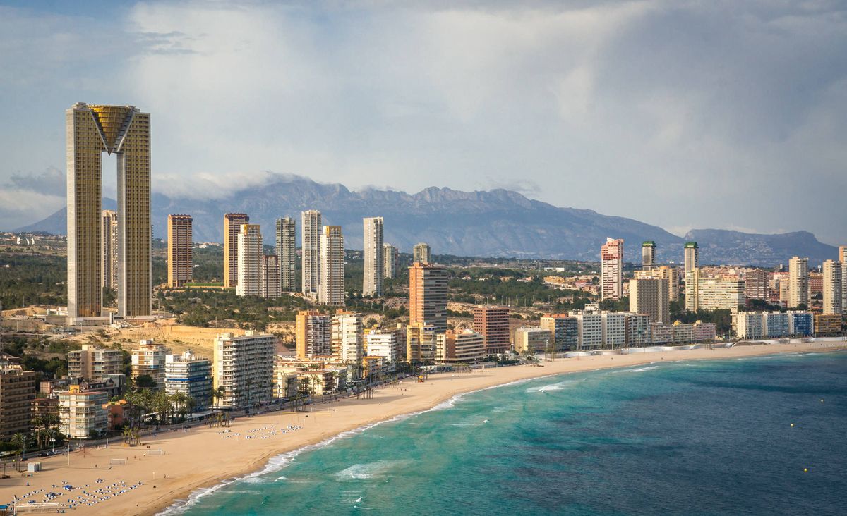Пляжная гармония: топ-10 самых лучших курортов Испании