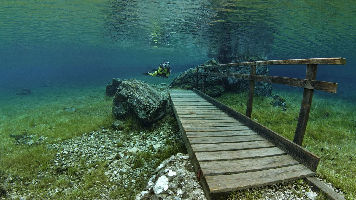 Хрустальное озеро: топ-6 самых красивых озер для отдыха